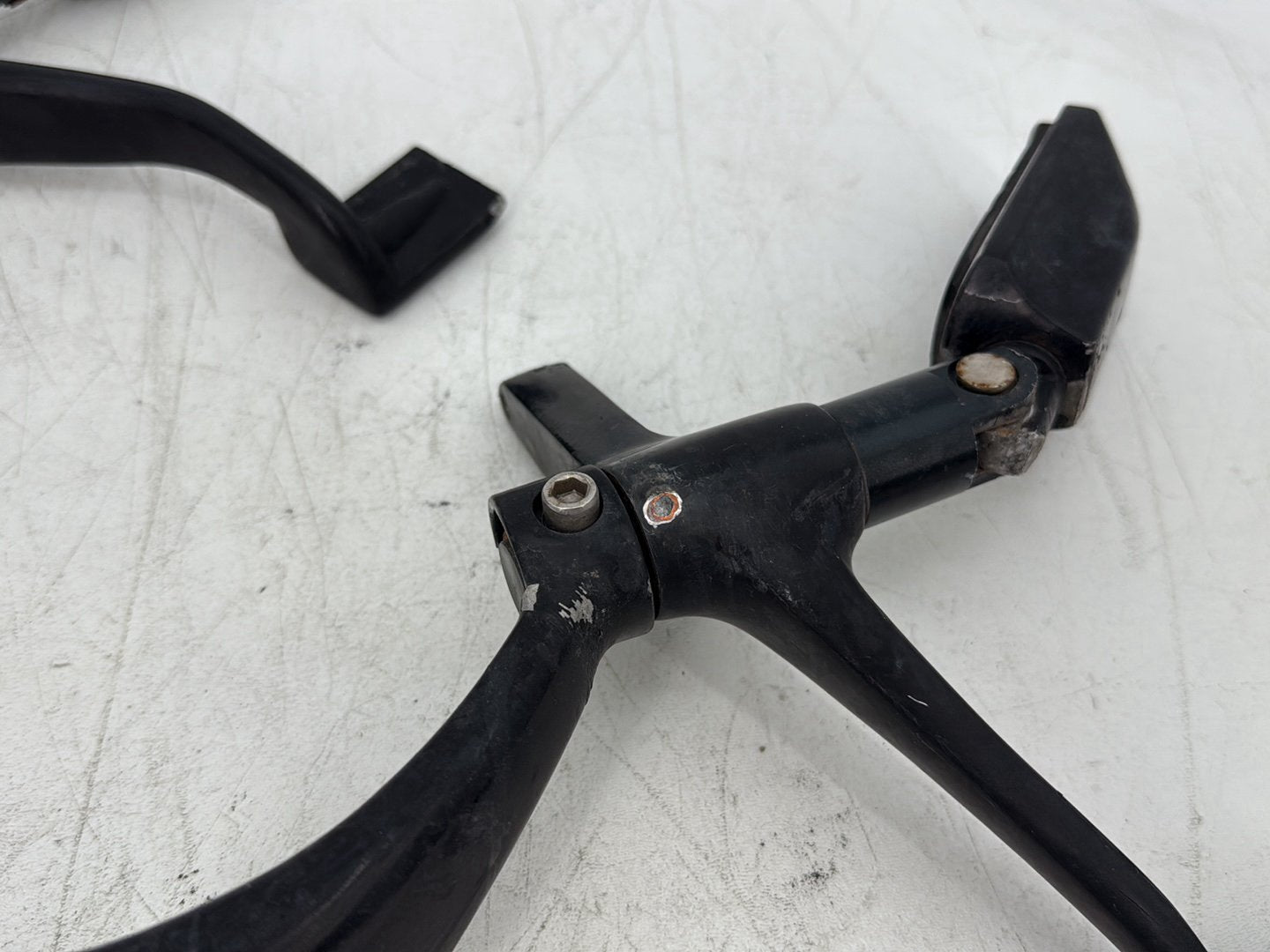 2008 Harley Sportster XL883L 883 Low OEM Left Right Foot Brake Control Pegs