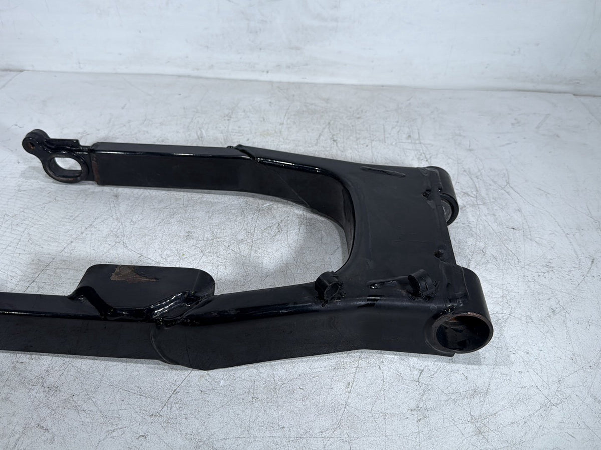 2005 Harley Road King Touring Police OEM Rear Fork Swingarm Swing Arm