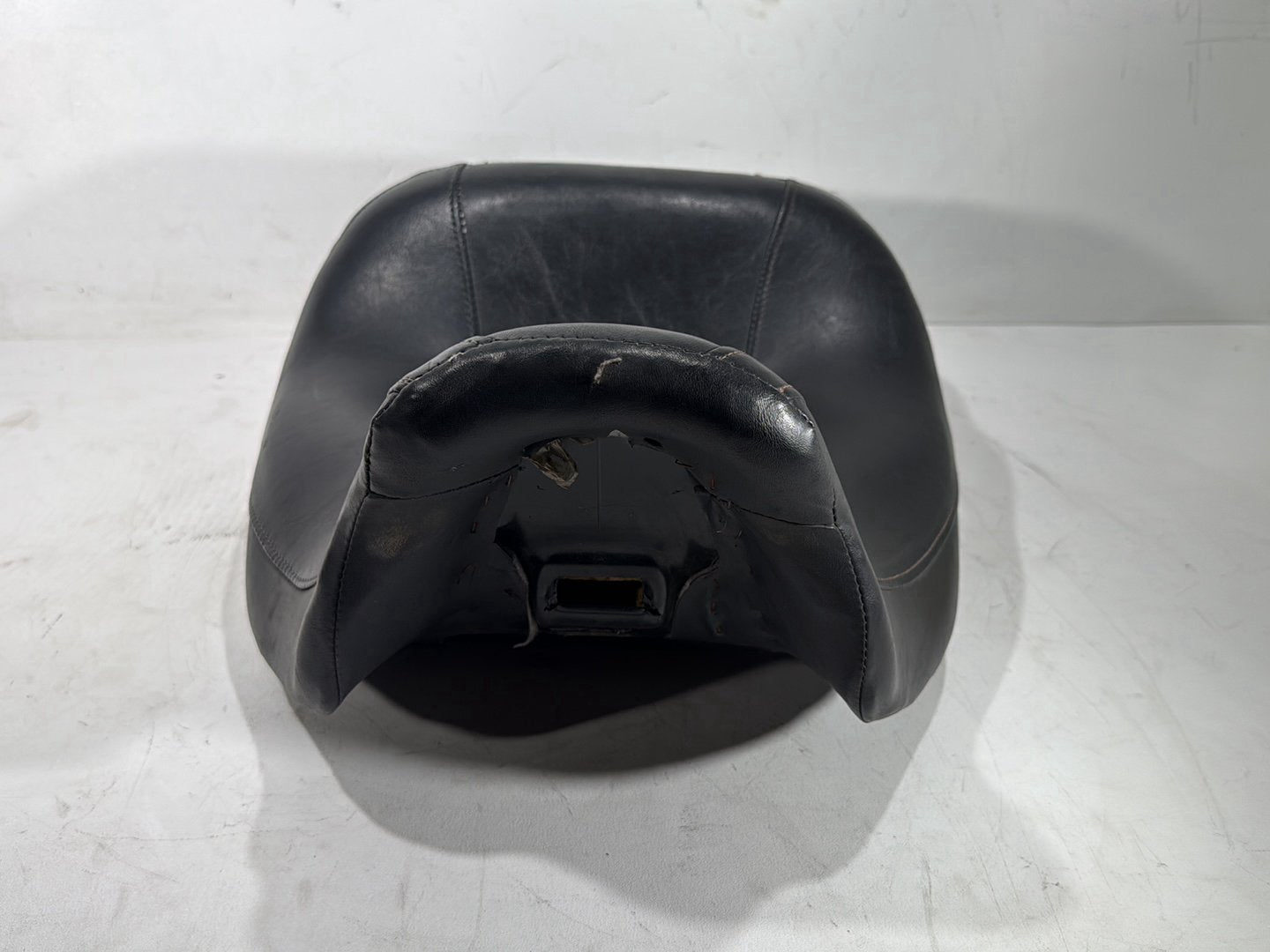 2013 Harley Electra Glide Touring Ultra FLHTCUI OEM Passenger Rider Driver Seat Saddle