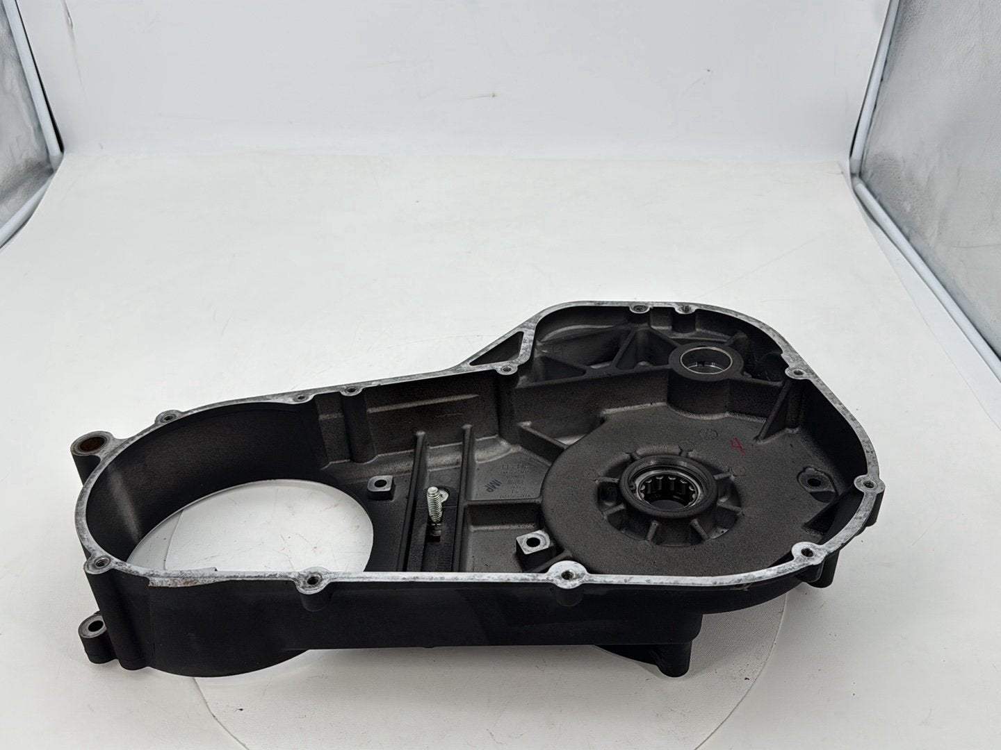 1999 - 2006 Harley-Davidson Touring Electra Glide Ultra Inner Primary Clutch Cover 60677-01C