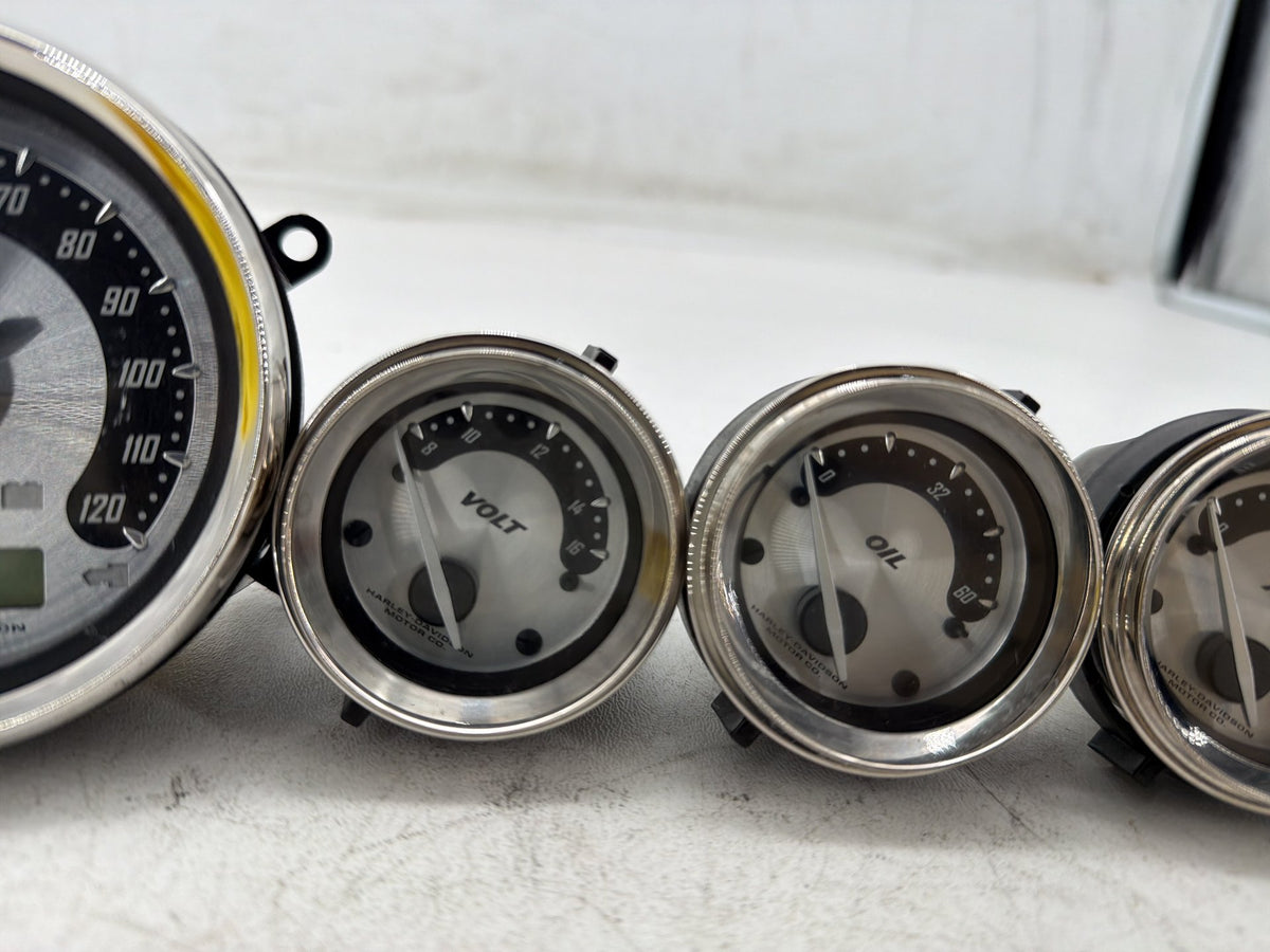 2007 Harley Electra Glide Touring CVO Air Oil Volt Fuel Tacho Speedo Gauges 44K