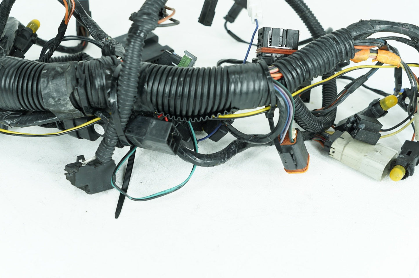 2007 - 2012 Harley-Davidson Touring Electra Glide Ultra Front Sub Wiring Harness Loom Interconnect 70232-08