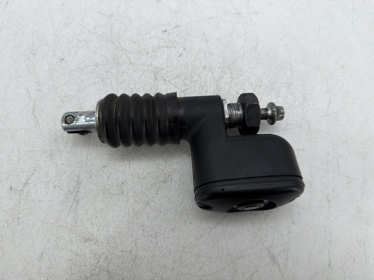 2006 Harley Street Glide Touring FLHX OEM Rear Brake Master Cylinder Reservoir