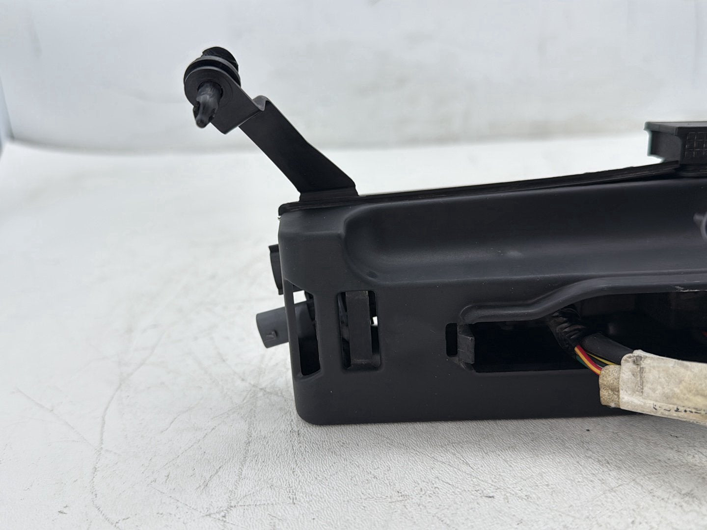 19 Harley Softail Street Bob FXBB OEM Electronic Box Wiring Cable Connector Horn