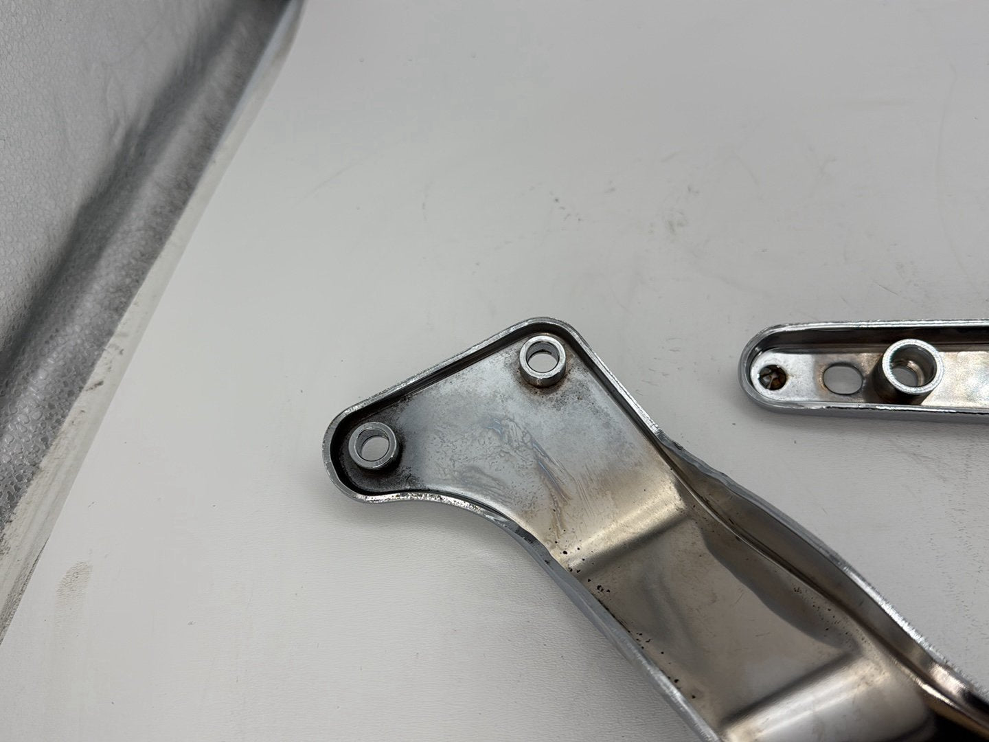 2004 Harley Softail FLSTC Heritage Classic OEM Rear Left Right Fender Struts Bracket