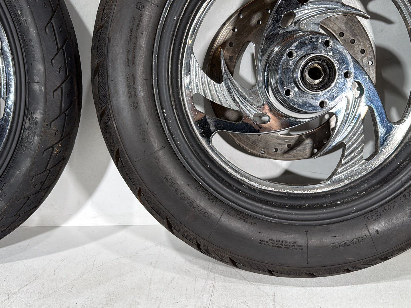 1999 - 2006 Harley-Davidson Dyna Low Rider Front & Rear Wheel Rim Tire MT90B16, 90/90H19 52H, 16" 19"
