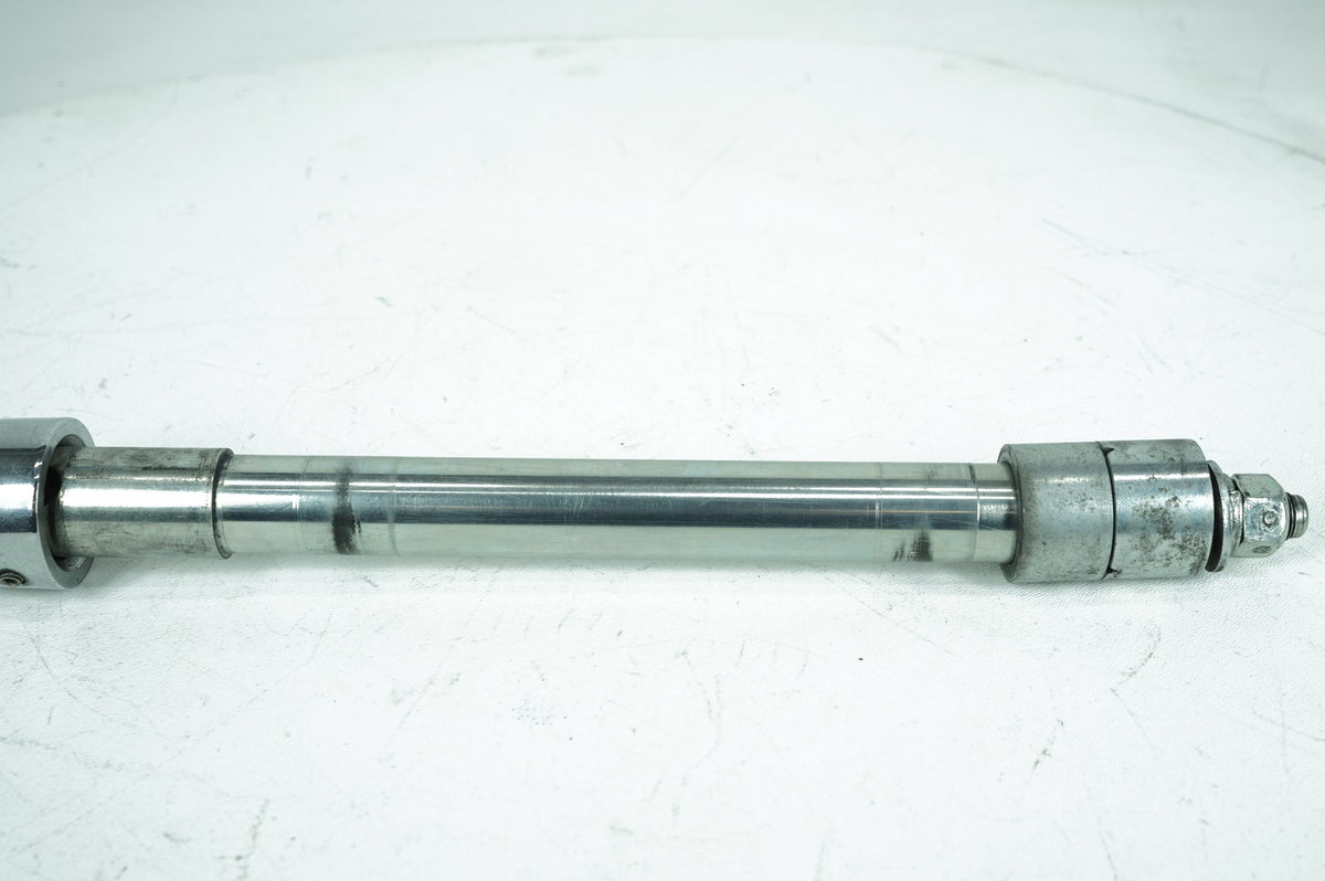 2004 Harley Touring FLHRSI Road King Custom OEM Front Wheel Axle Bolt Shaft