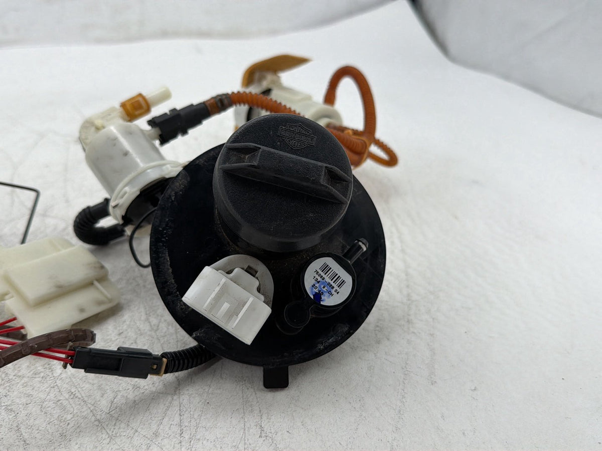 09 Harley Electra Glide Touring Ultra OEM Fuel Pump Gas Gasoline Petrol Sending
