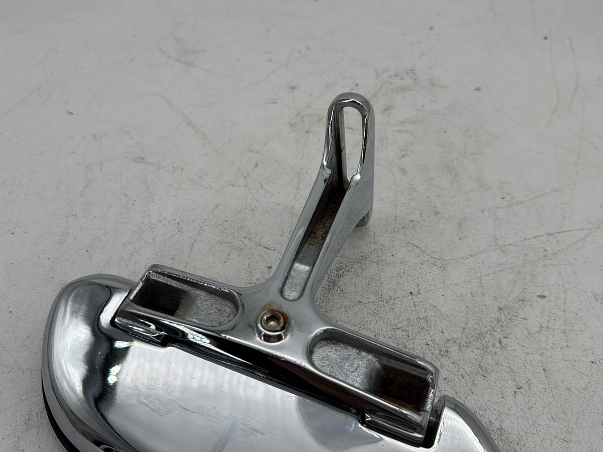 2006 Harley Street Glide Touring FLHXI OEM 1 Passenger Floorboard Foot Rest