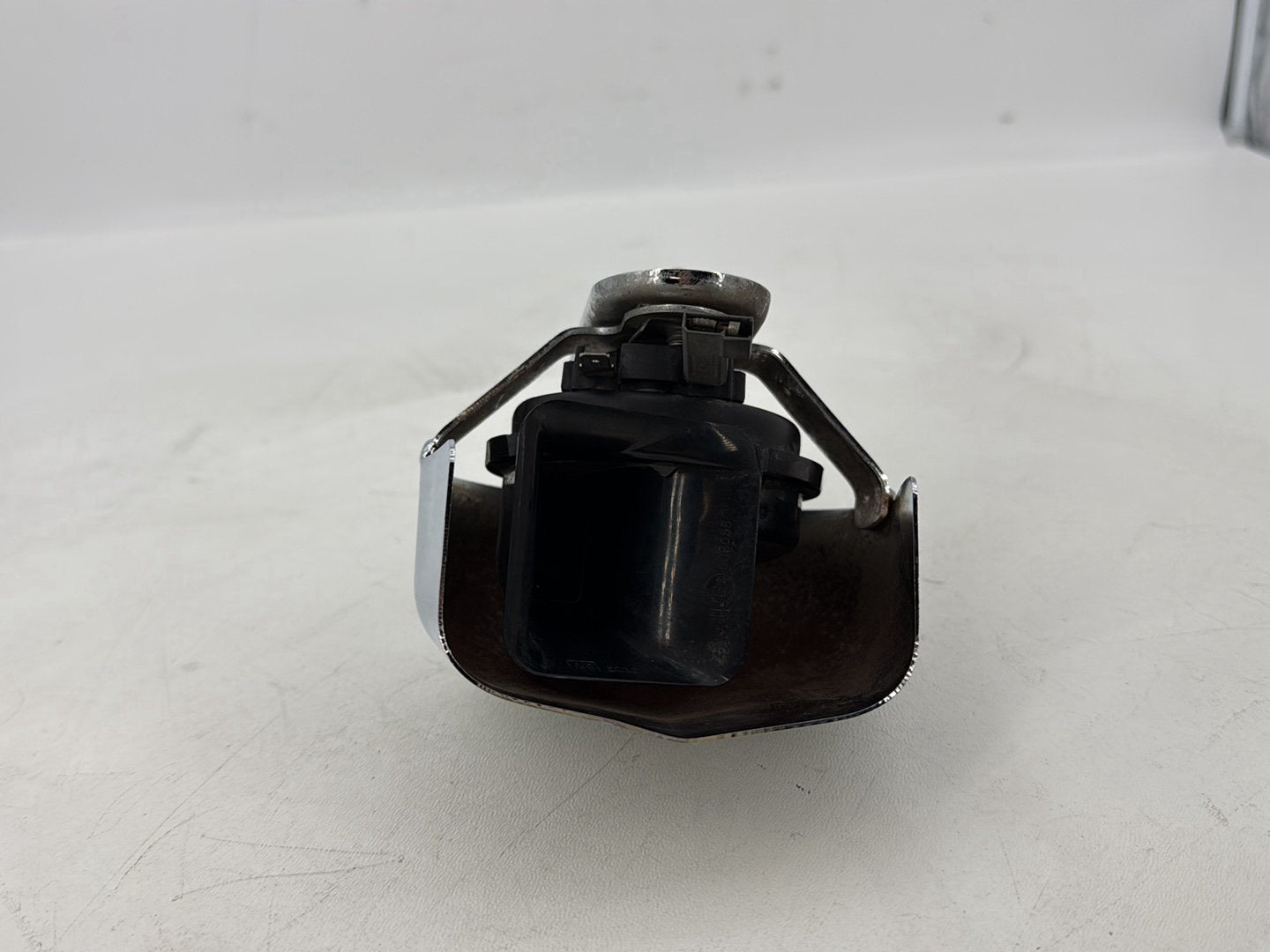 2007 - 2011 Harley-Davidson Touring Electra Glide Ultra Horn Signal Klaxon Chrome Cover 69012-93A