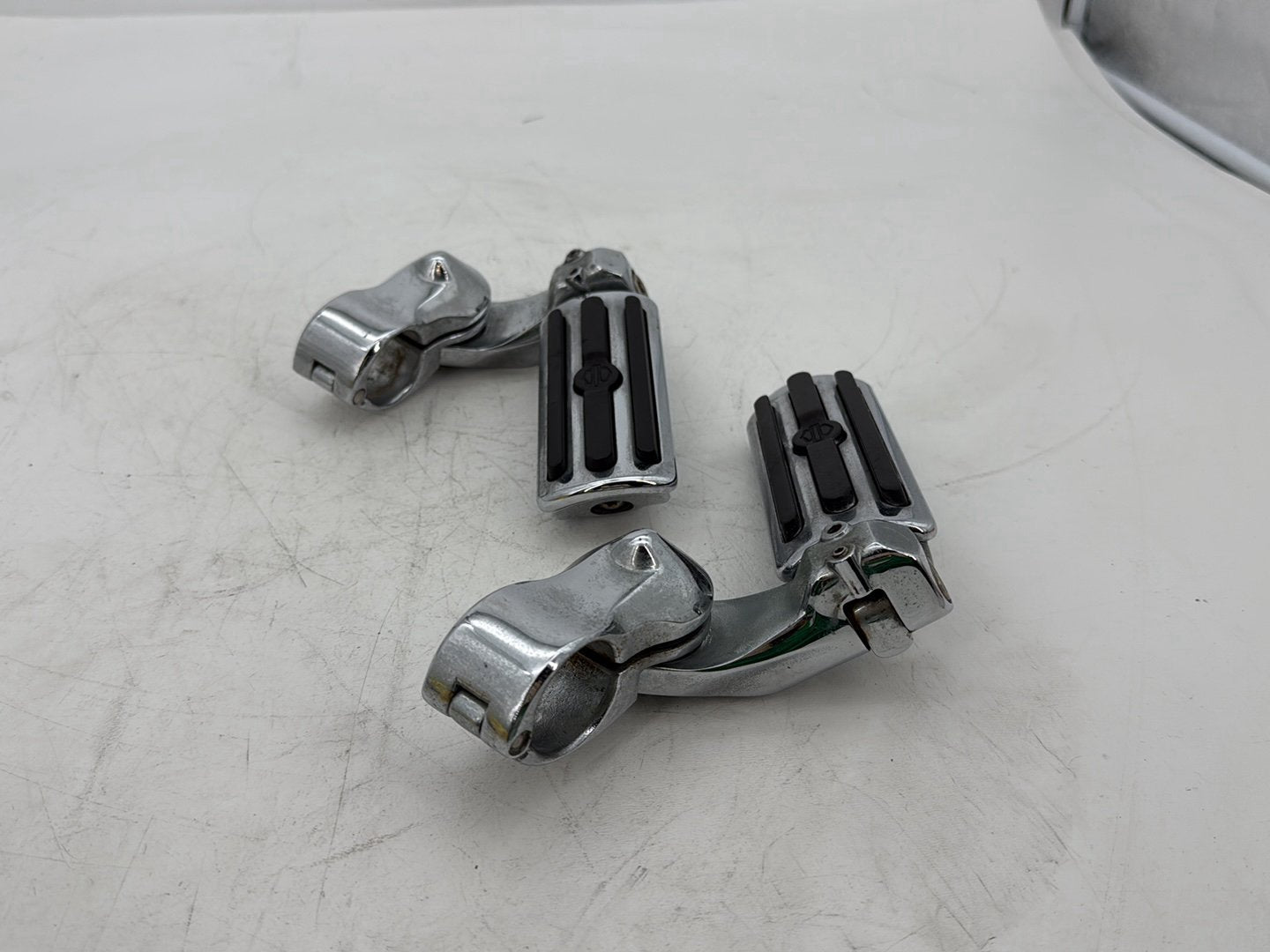 2008 Harley Touring FLHTCU Electra Glide Ultra OEM Front Right Left Highway Foot Pegs