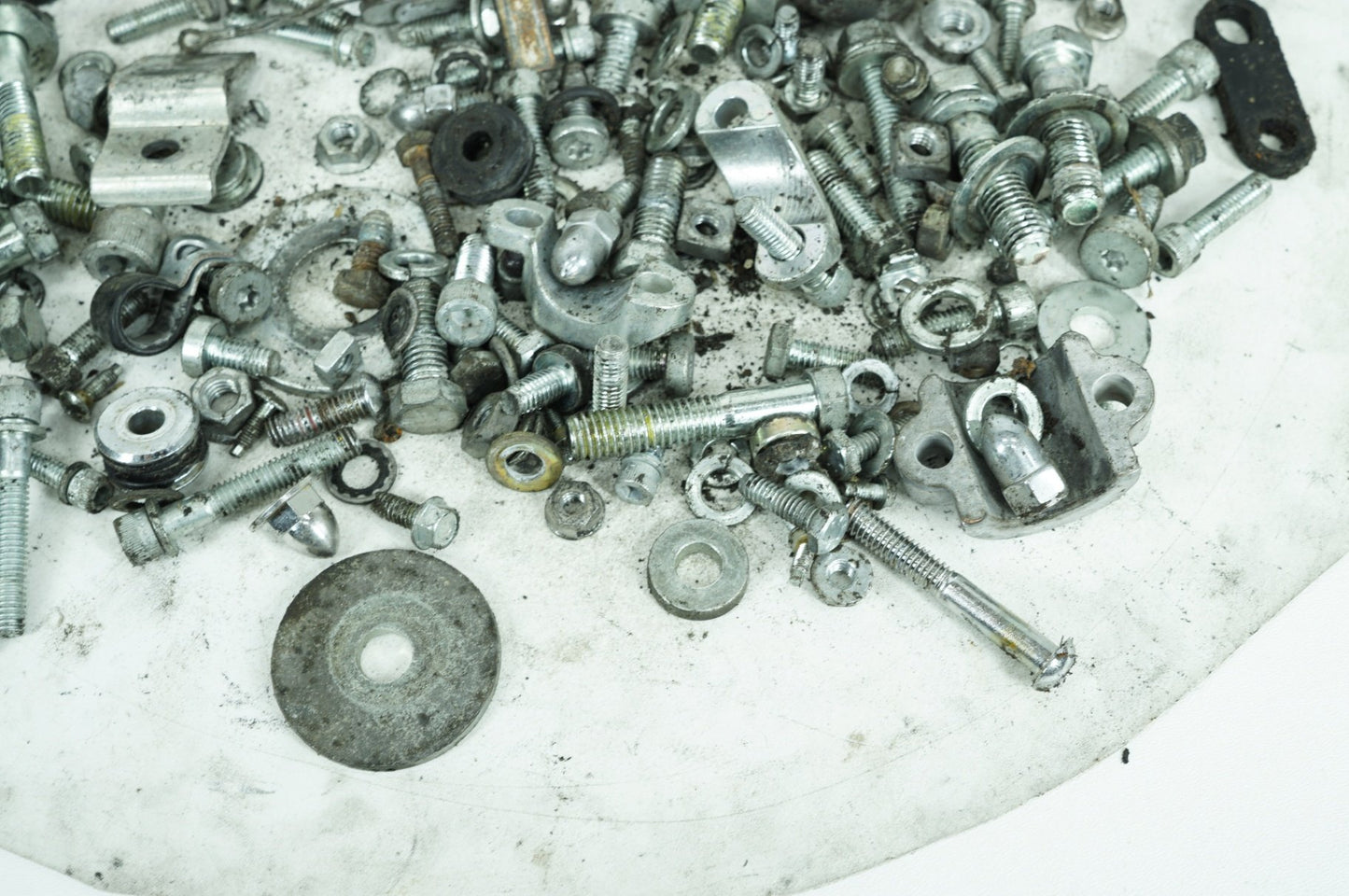 2000 - 2006 Harley-Davidson Touring Road King Custom Hardware Bolts Nuts & Brackets w/ Left Right Swingarm Brackets