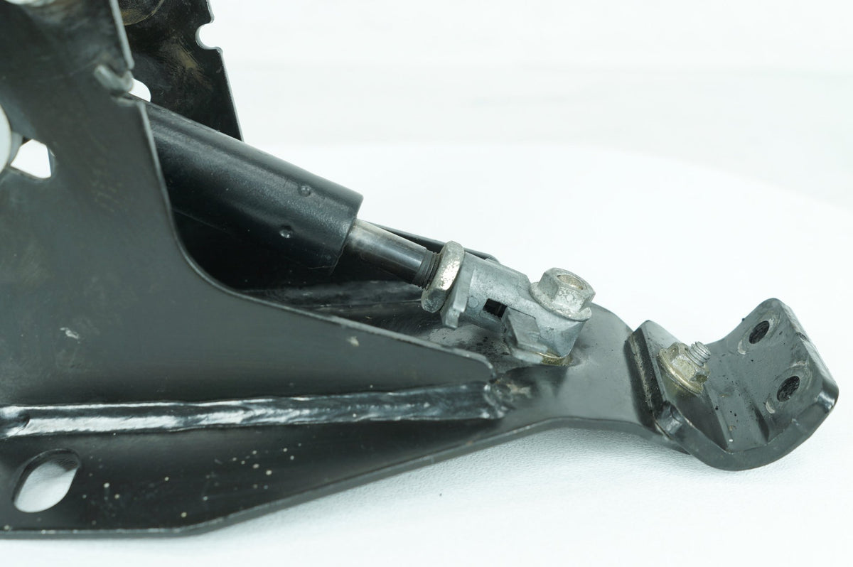 2010 Harley-Davidson Touring Electra Ultra Backrest Lift Mount 52482-01A