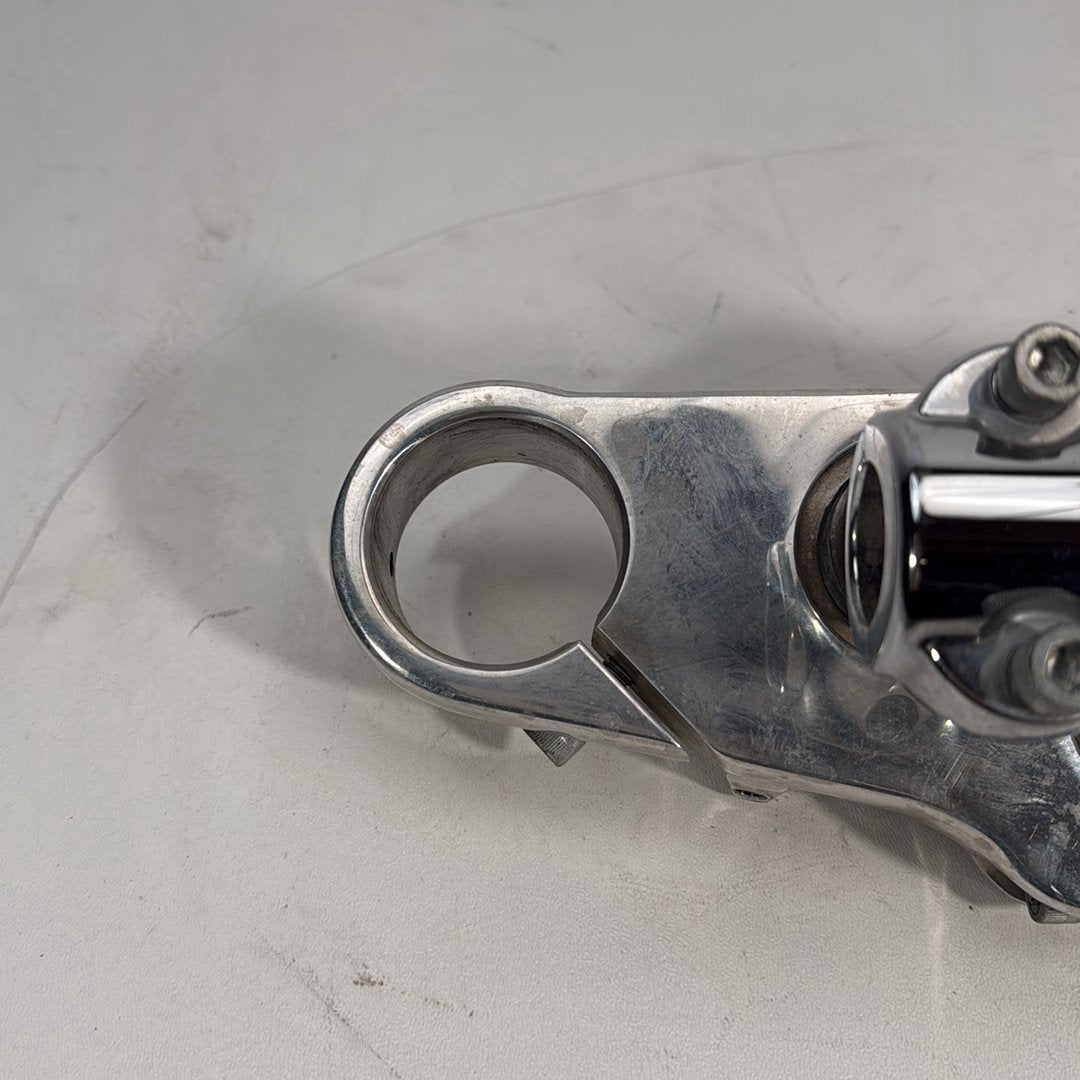 2020 Harley Softail FLHCS Heritage Classic 114 Front Fork Upper Triple Tree Clam