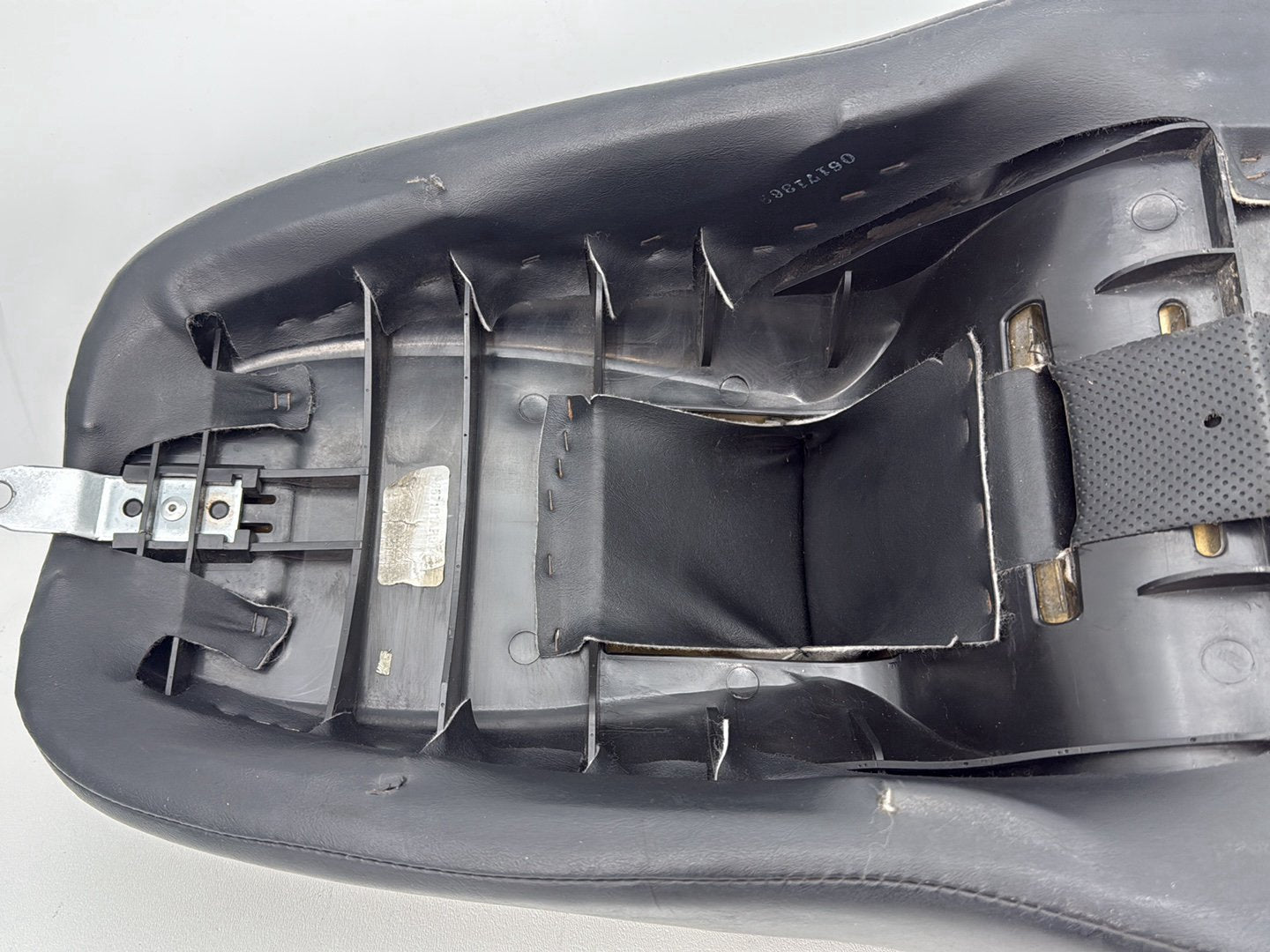 Harley-Davidson Misc  Passenger Rider Driver Seat Saddle HDMC