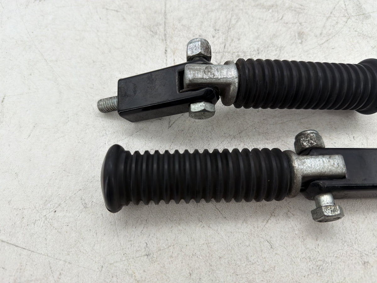 2000 Harley Sportster 1200 Custom XL1200C OEM Left & Right Step Foot Rest Pegs