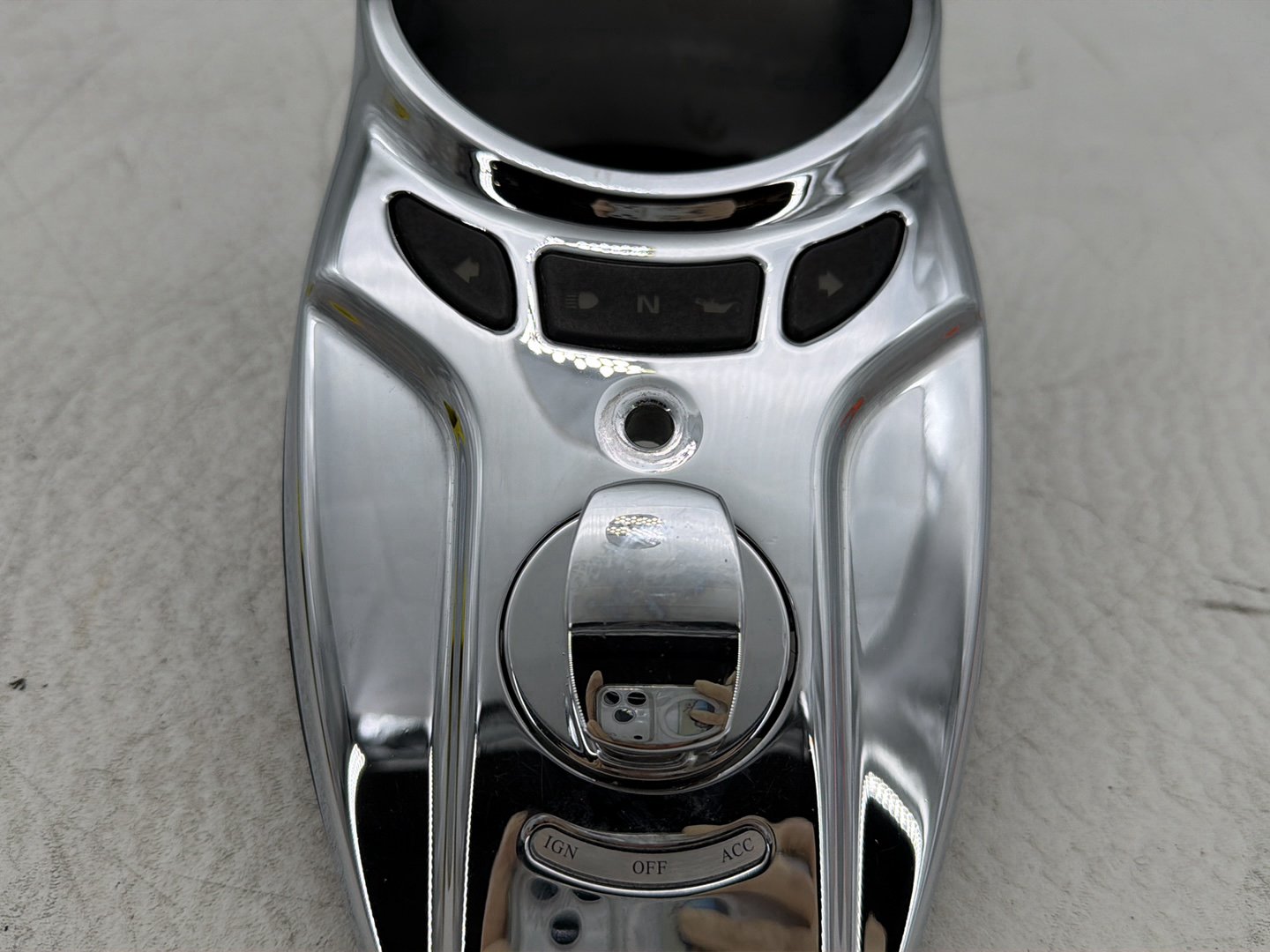 2011 Harley Heritage Softail Classic FLSTC OEM Fuel Gas Tank Dash Console NOKey