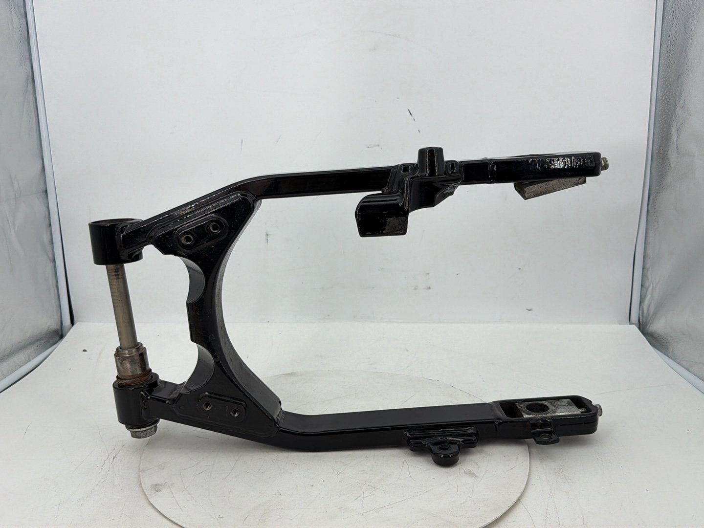 2007 - 2017 Harley-Davidson Dyna Super Glide Custom Rear Fork Swingarm Swing Arm 47820-06