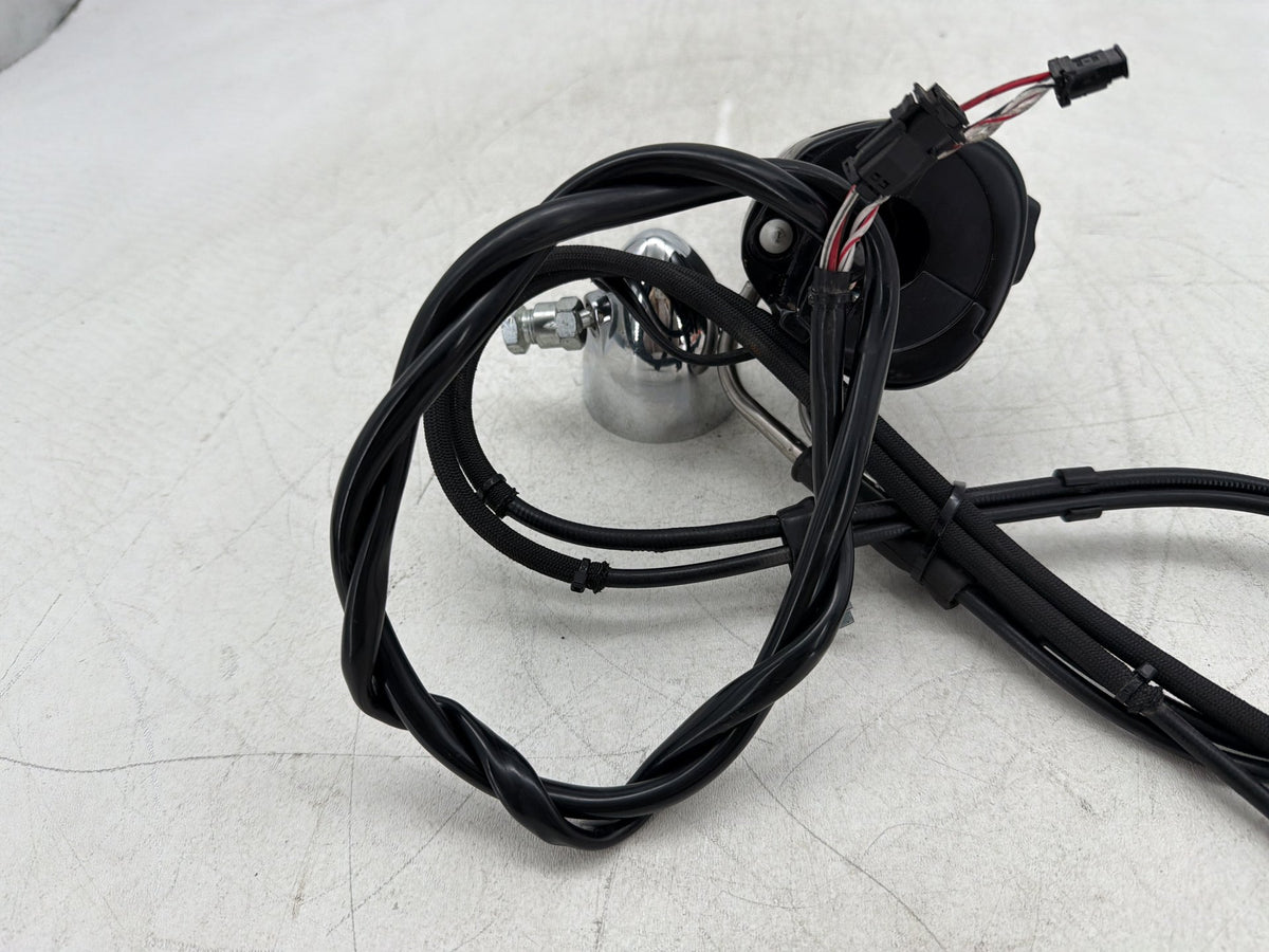 2017 Harley Dyna Street Bob FXDB OEM Right Engine Start Kill Switches Controls