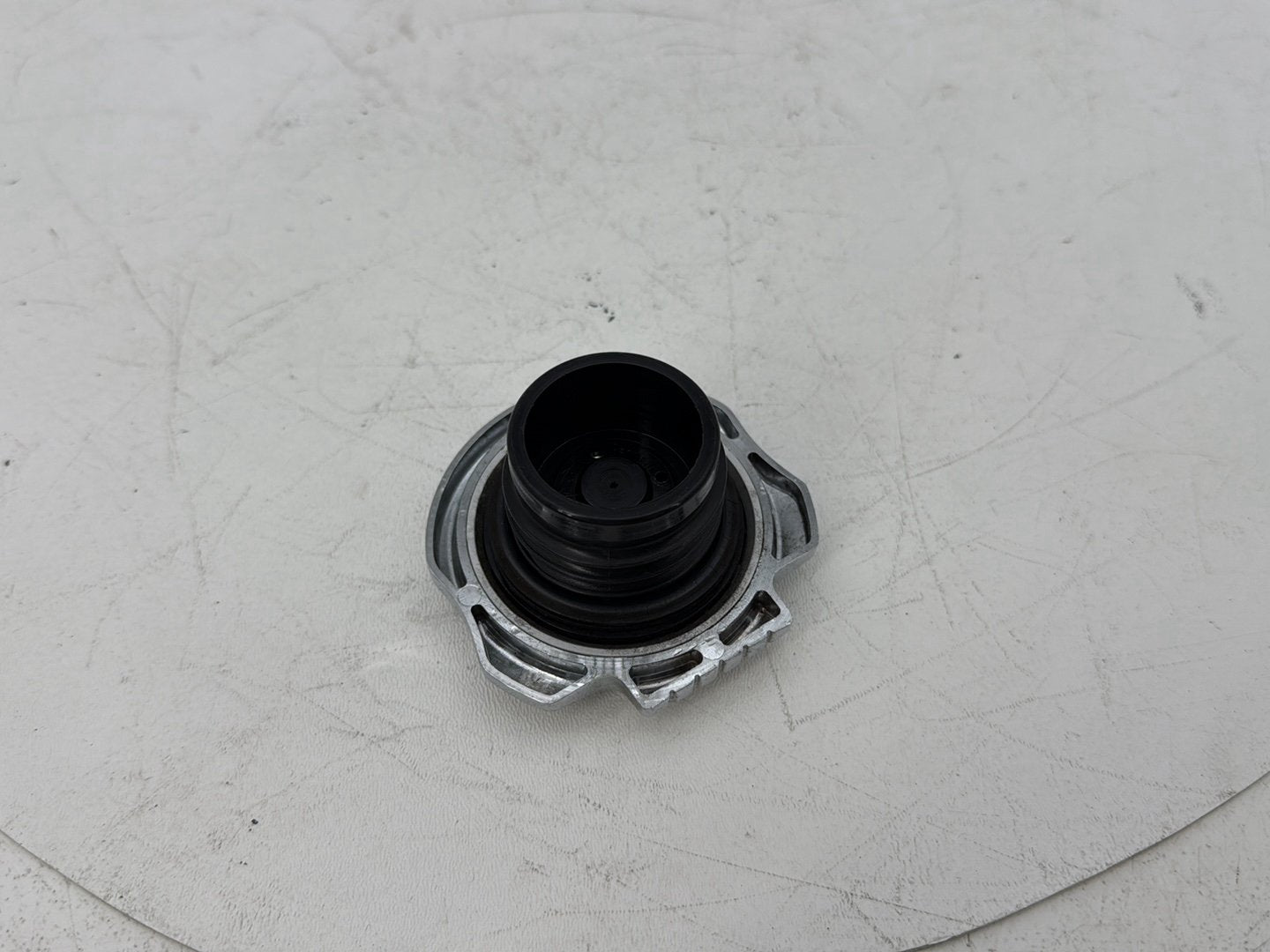 1999 - 2006 Harley-Davidson Touring Road King Police Fuel Gas Tank Cap Bushing Hub 61272-92C