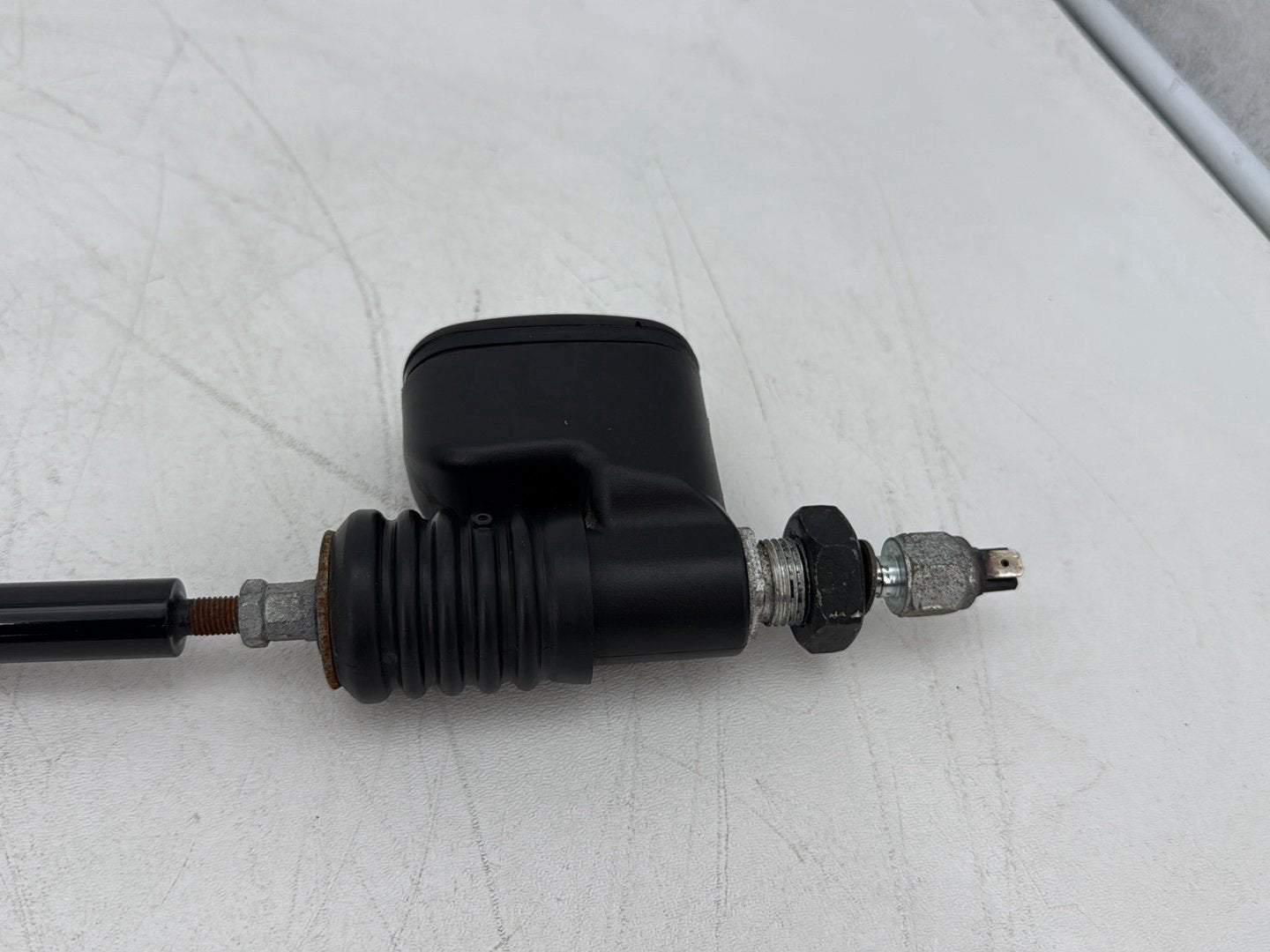 2010 Harley Dyna Fat Bob FXDF OEM Rear Brake Master Cylinder Reservoir