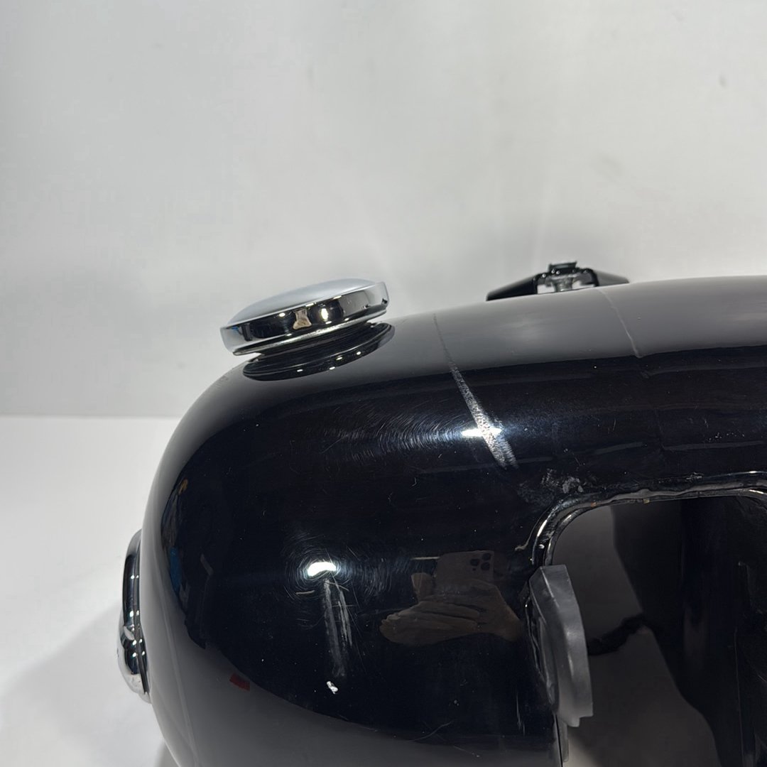 2017 - 2026 Harley-Davidson Softail Heritage Classic 114 Fuel Gas Tank Gasoline Reservoir 61000674