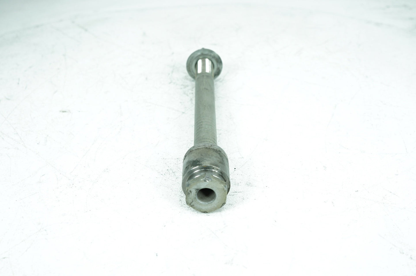 2007 - 2017 Harley-Davidson Dyna Switchback Rear Fork Swingarm Pivot Bolt Shaft 47641-06