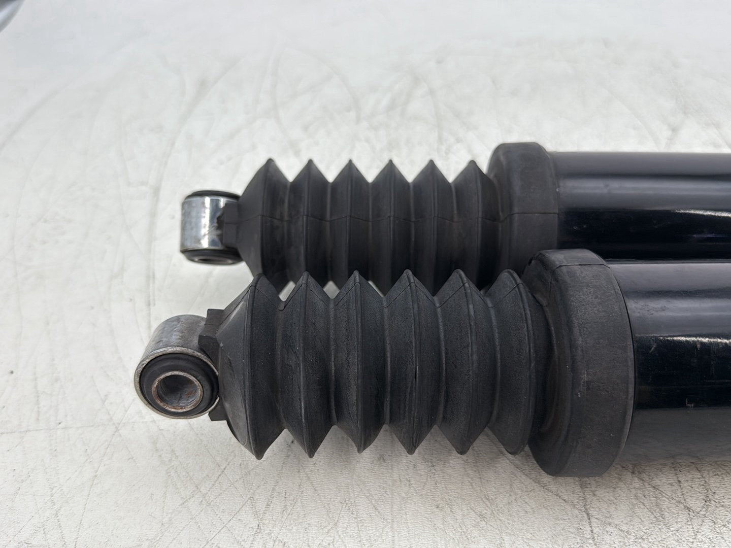 2007 Harley Electra Glide Touring OEM Rear Left Right Shock Absorbers 13"