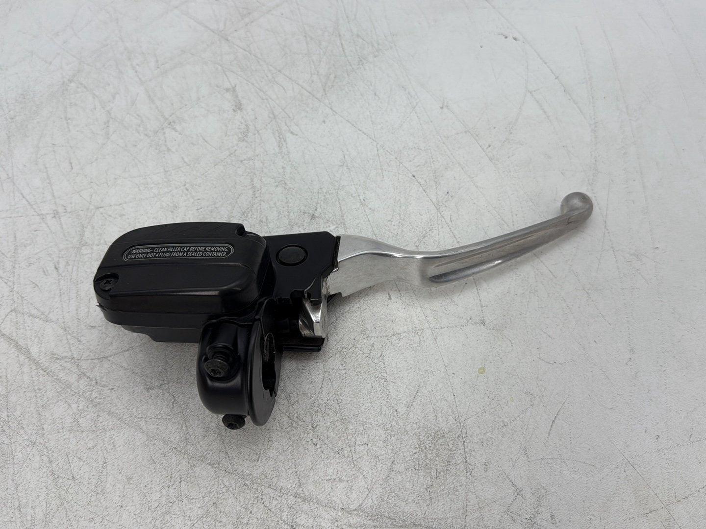 2010 Harley Street Glide Touring FLHX OEM Front Right Brake Lever Master Cylinder