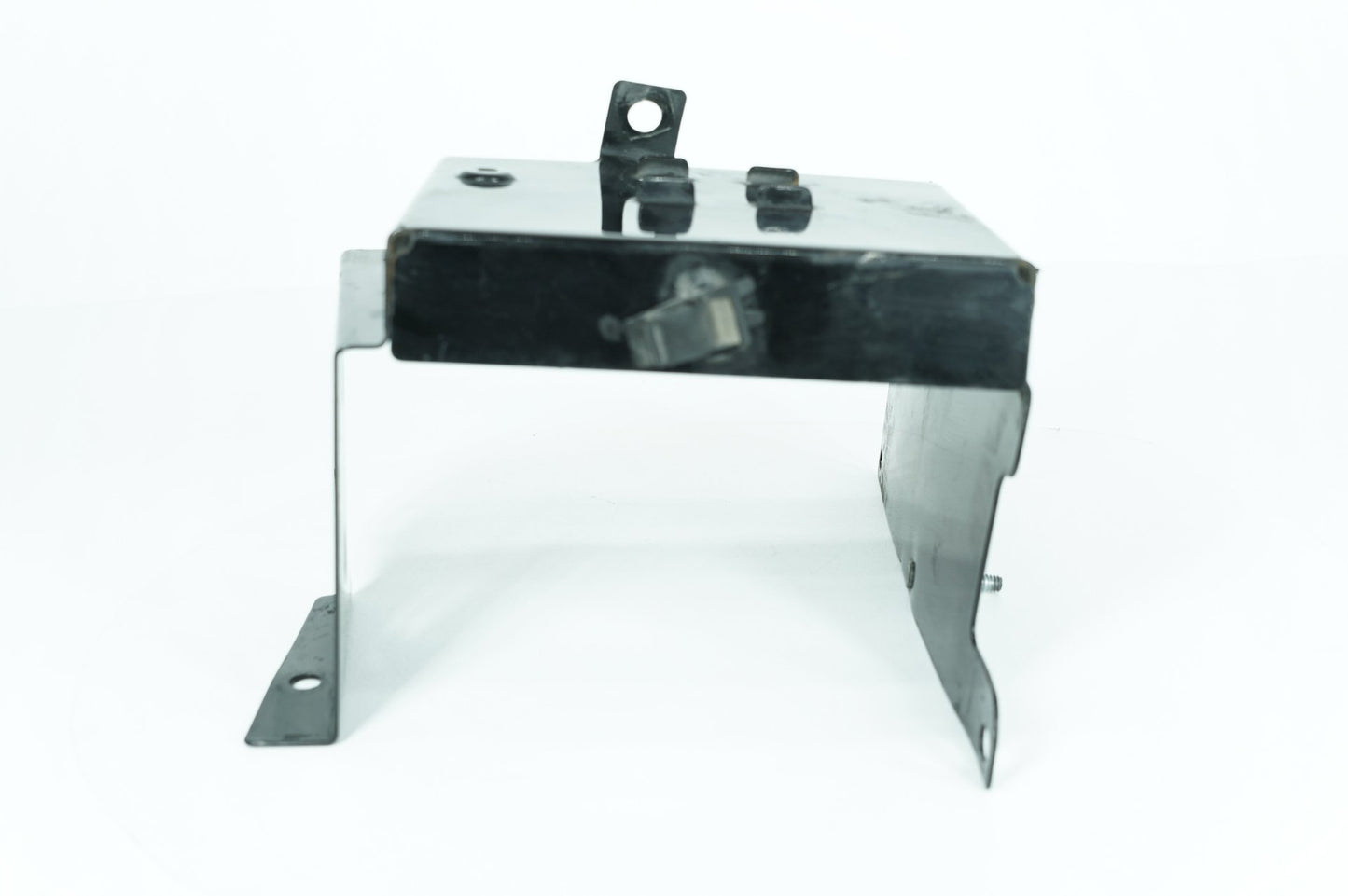 1999 - 2006 Harley-Davidson Touring Electra Glide Ultra Battery Tray Bracket Holder Carrier 	66281-02A
