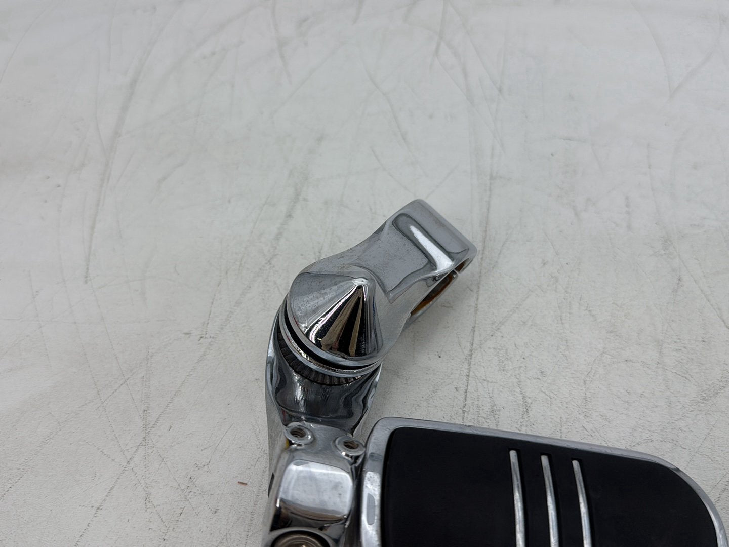 05 Harley Heritage Softail Classic FLSTCI OEM Front Right Left Highway Foot Pegs