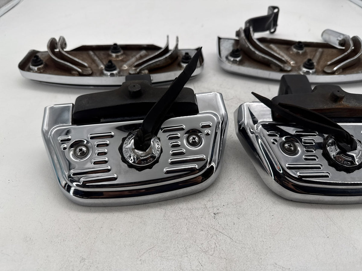 97 Harley Heritage Softail Classic Left Right Driver & Pass Floorboard Foot Rest