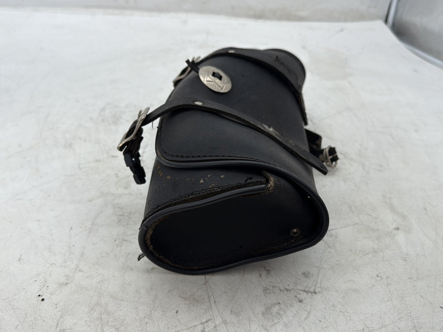 2012 Harley Dyna FXDF Fat Bob OEM Front Onboard Tool Bag Leather Storage