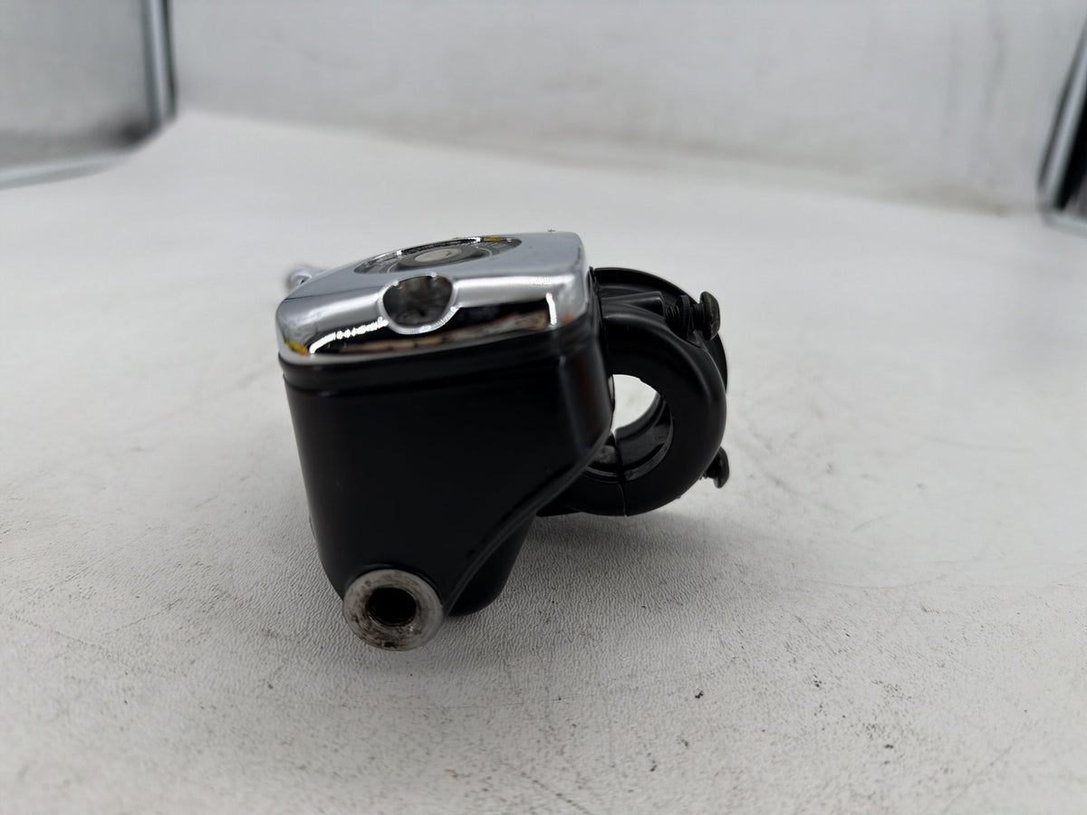 2002 Harley Electra Glide Touring OEM Front Right Brake Lever Master Cylinder