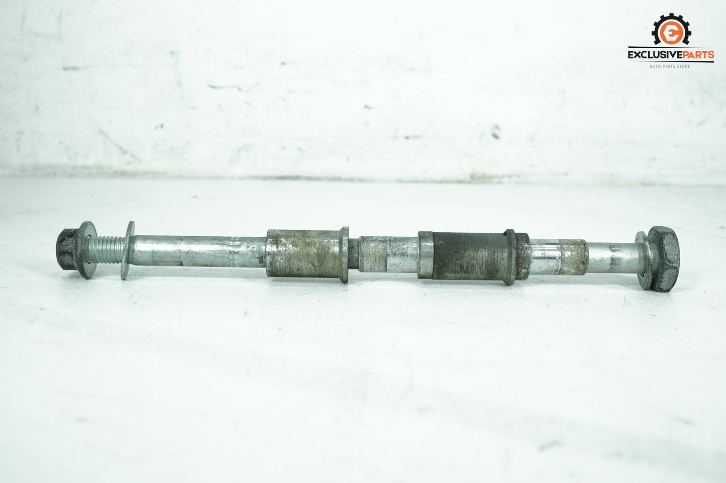 2000 - 2006 Harley-Davidson Softail Heritage Classic Rear Fork Swingarm Pivot Bolt Shaft 47610-00