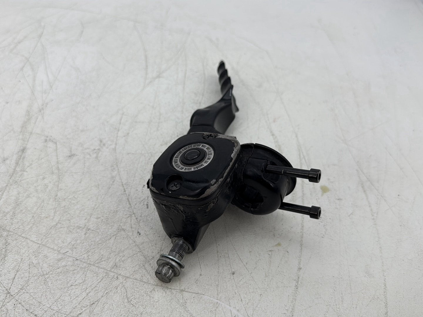 2011 Harley Softail FLSTFB Fat Boy OEM Front Right Brake Lever Master Cylinder