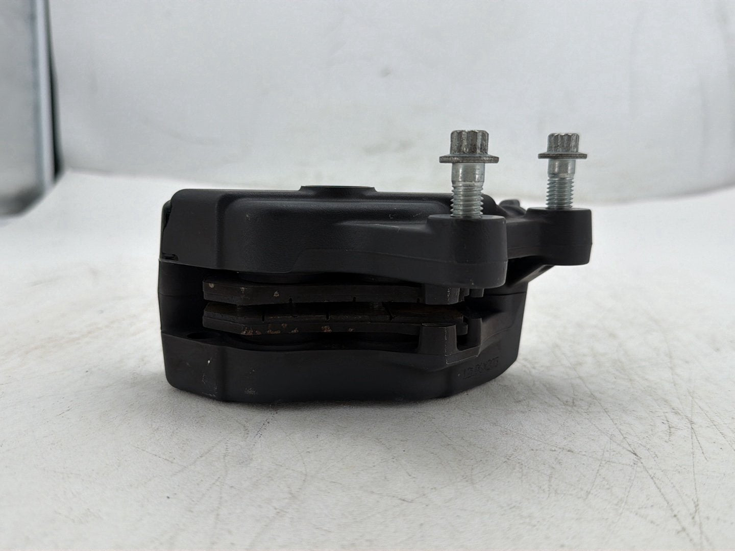 2013 Harley Street Glide Touring FLHX OEM Front Right 1 Brake Caliper 44023-08