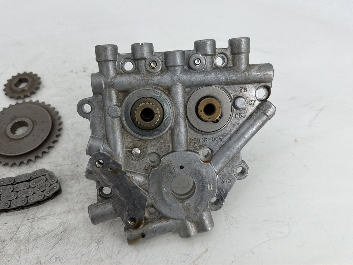 2015 Harley Electra Glide Touring Twin Cam Cam Support Camshaft Plate 25358-06