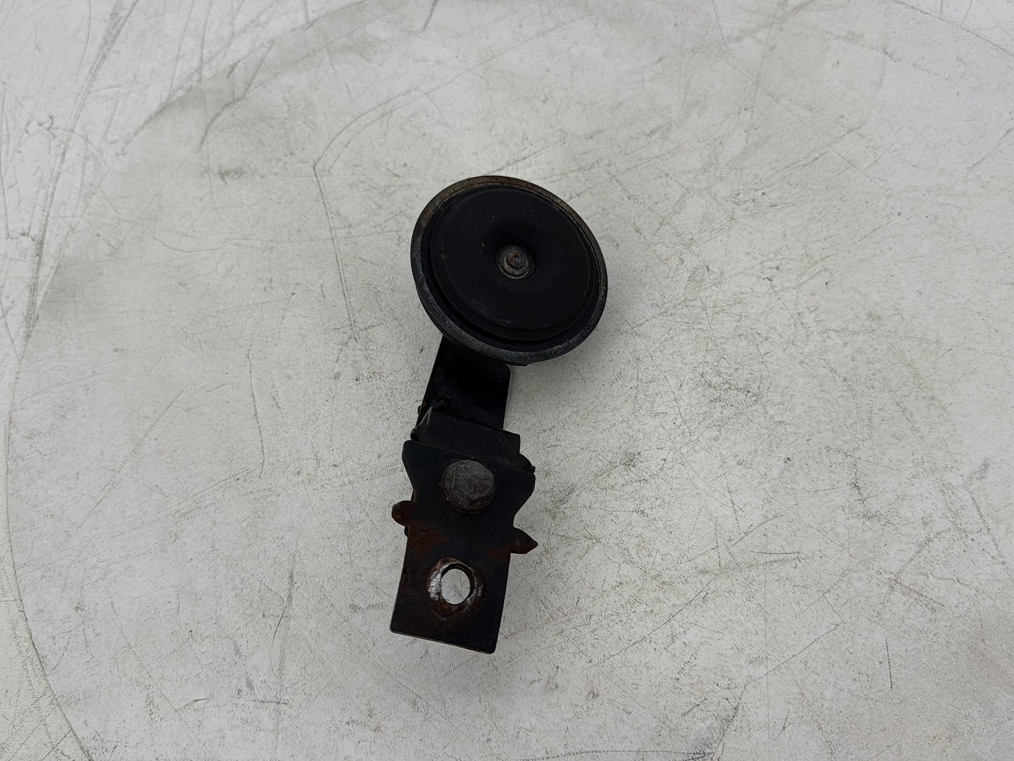 2015 Harley Dyna Low Rider FXDL OEM Signal Horn Klaxon Beep