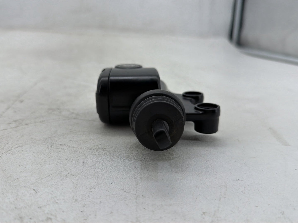 2018 Harley Road Glide Touring FLTRXS OEM Rear Brake Master Cylinder Reservoir