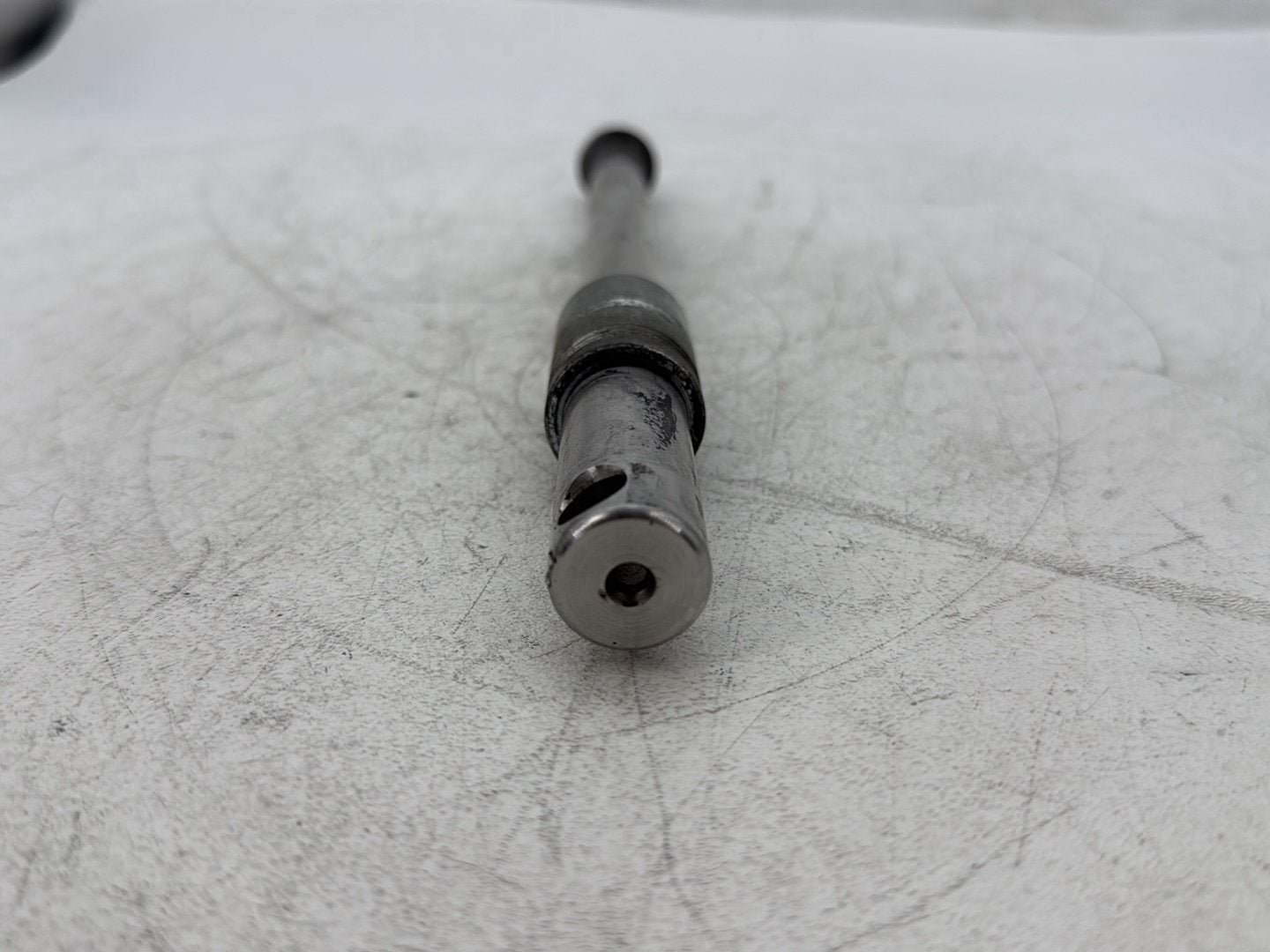 2000 Harley Dyna FXDWG Wide Glide OEM Front Wheel Axle Bolt Shaft