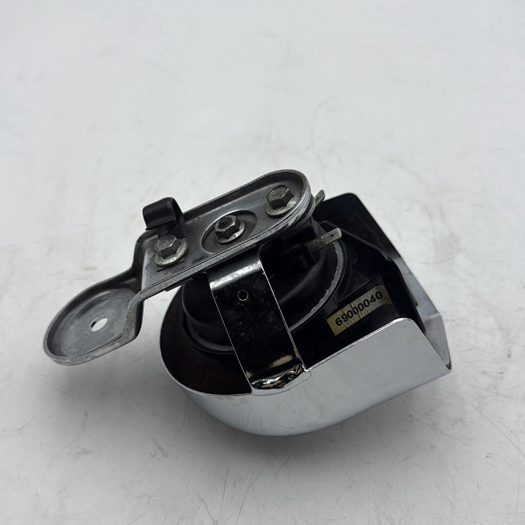 2007 - 2012 Harley-Davidson Touring Electra Glide Classic Horn Signal Klaxon Chrome Cover  	69012-93A
