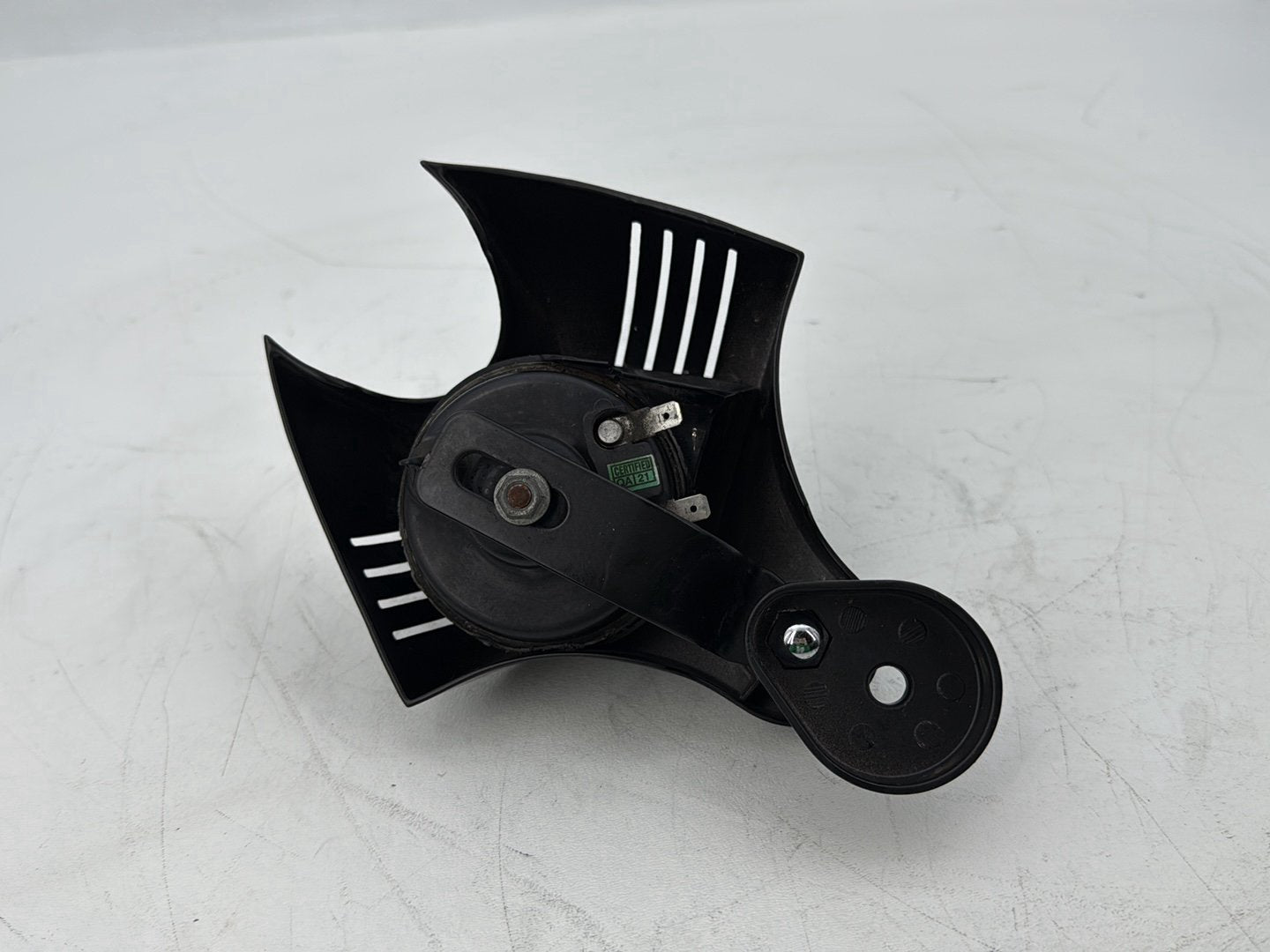 2007 - 2016 Harley-Davidson Touring Electra Glide Ultra Signal Horn Klaxon Beep 69060-90F