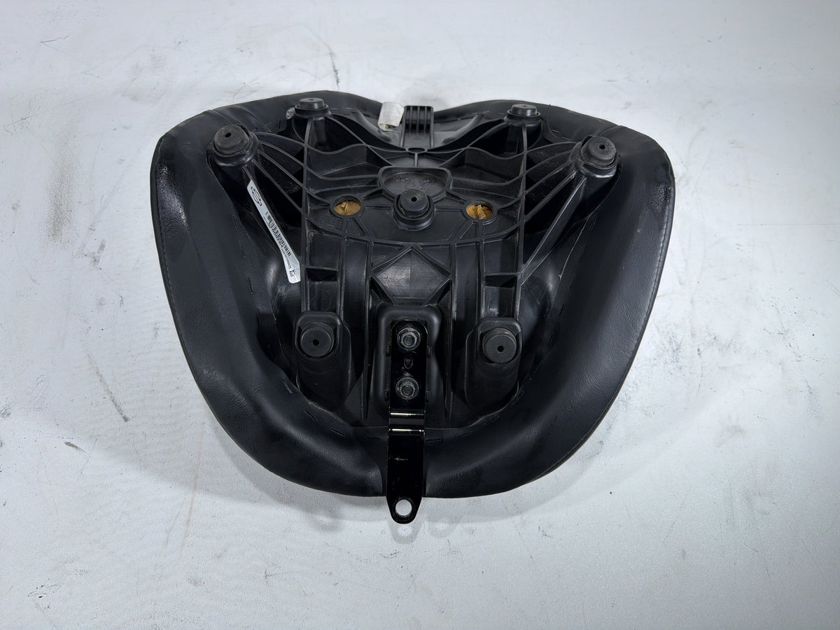 2020 Harley Softail Standard FXST OEM Rider Driver Solo Seat Pillion