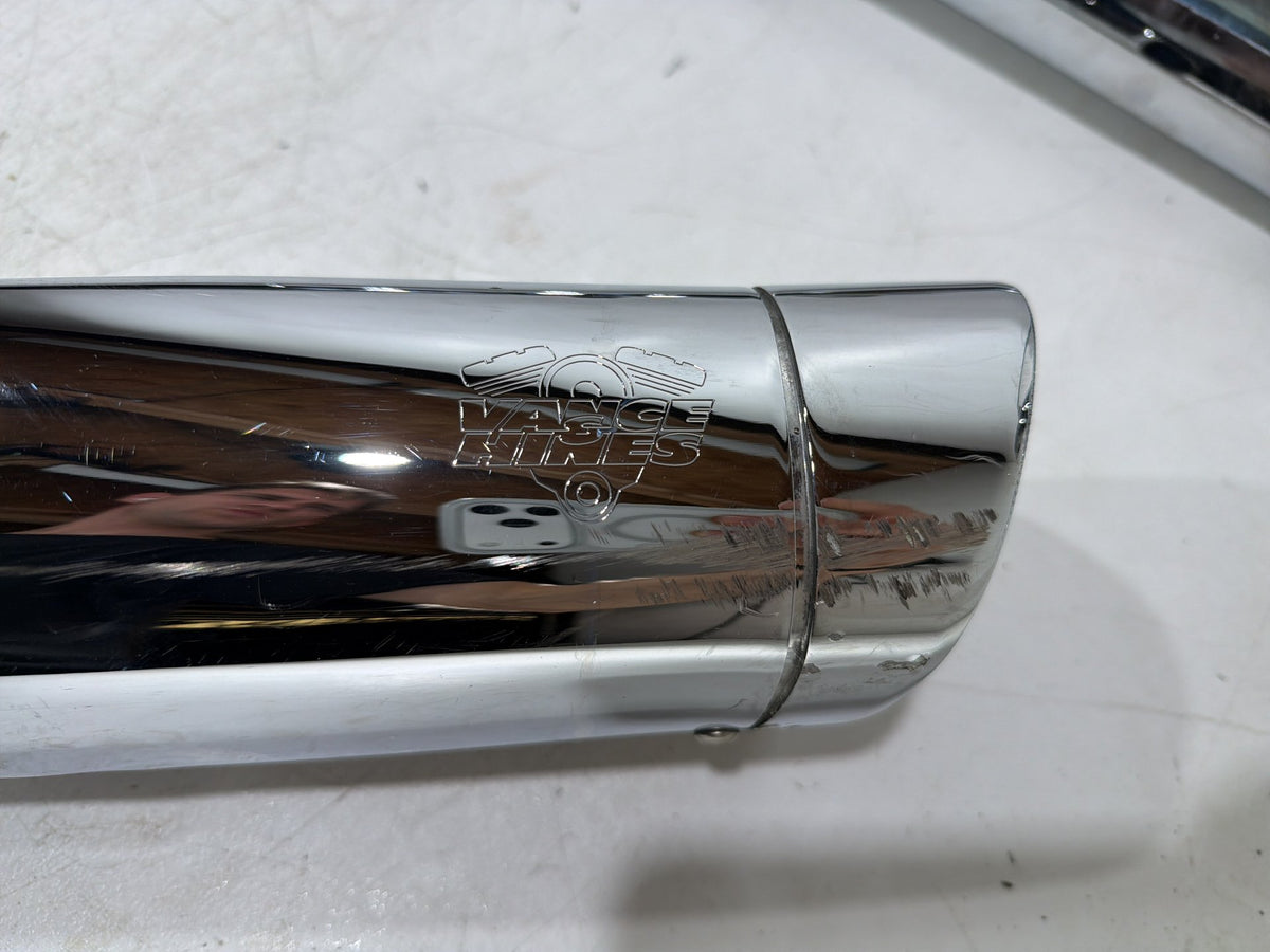 09 Harley Street Glide Touring Exhaust Header Pipes Muffler BENT SCRATCHED