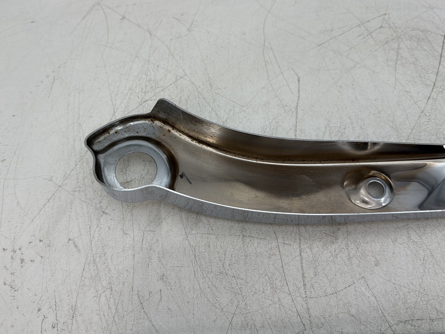 2008 Harley Dyna FXDL Low Rider Anniversary OEM Rear Left Right Fender Struts Bracket