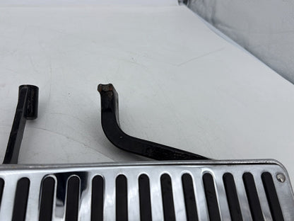 1999 - 2006 Harley-Davidson Touring Electra Glide Left Right Driver & Pass Floorboard Foot Rest 50621-79A