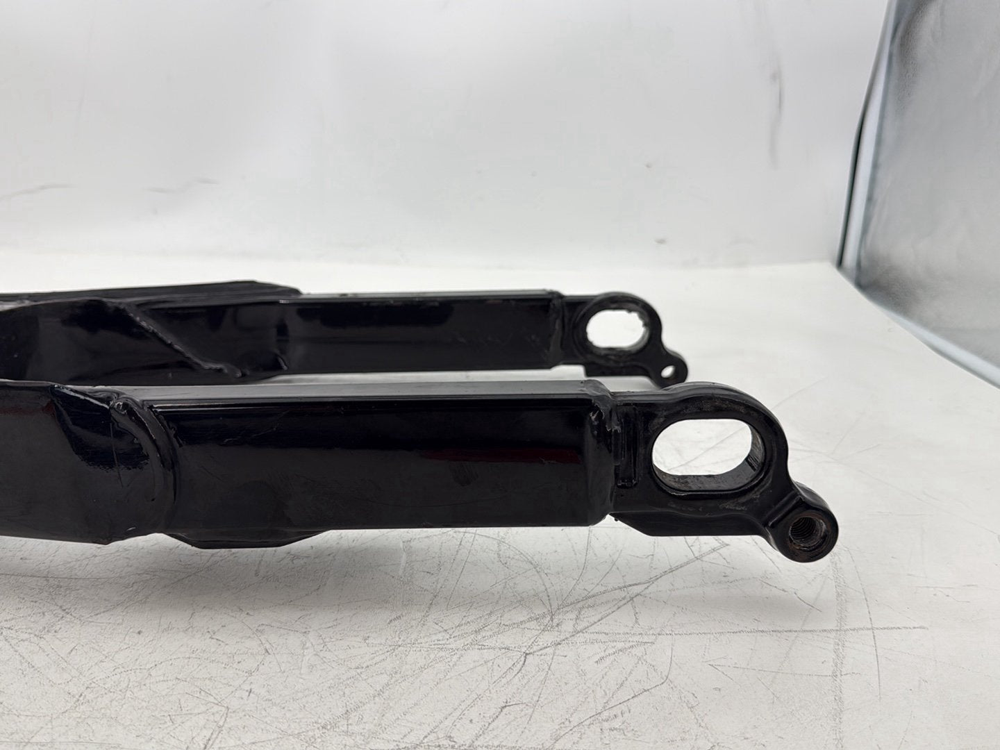 2004 Harley Touring FLHT Electra Glide OEM Rear Fork Swingarm Swing Arm