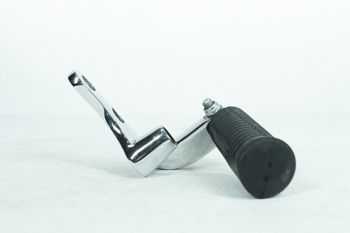 2007 - 2017 Harley-Davidson Dyna Low Rider Left Forward Control Shifter Peg 33693-03