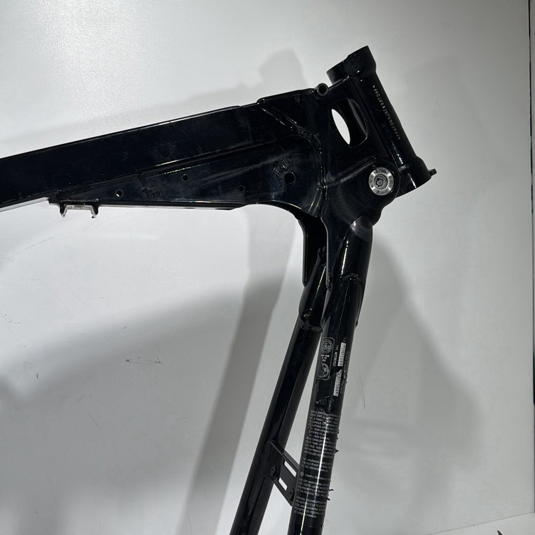 2007 - 2012 Harley-Davidson Dyna Street Bob Body Main Frame Chassis SLVG 	47463-06BHP
